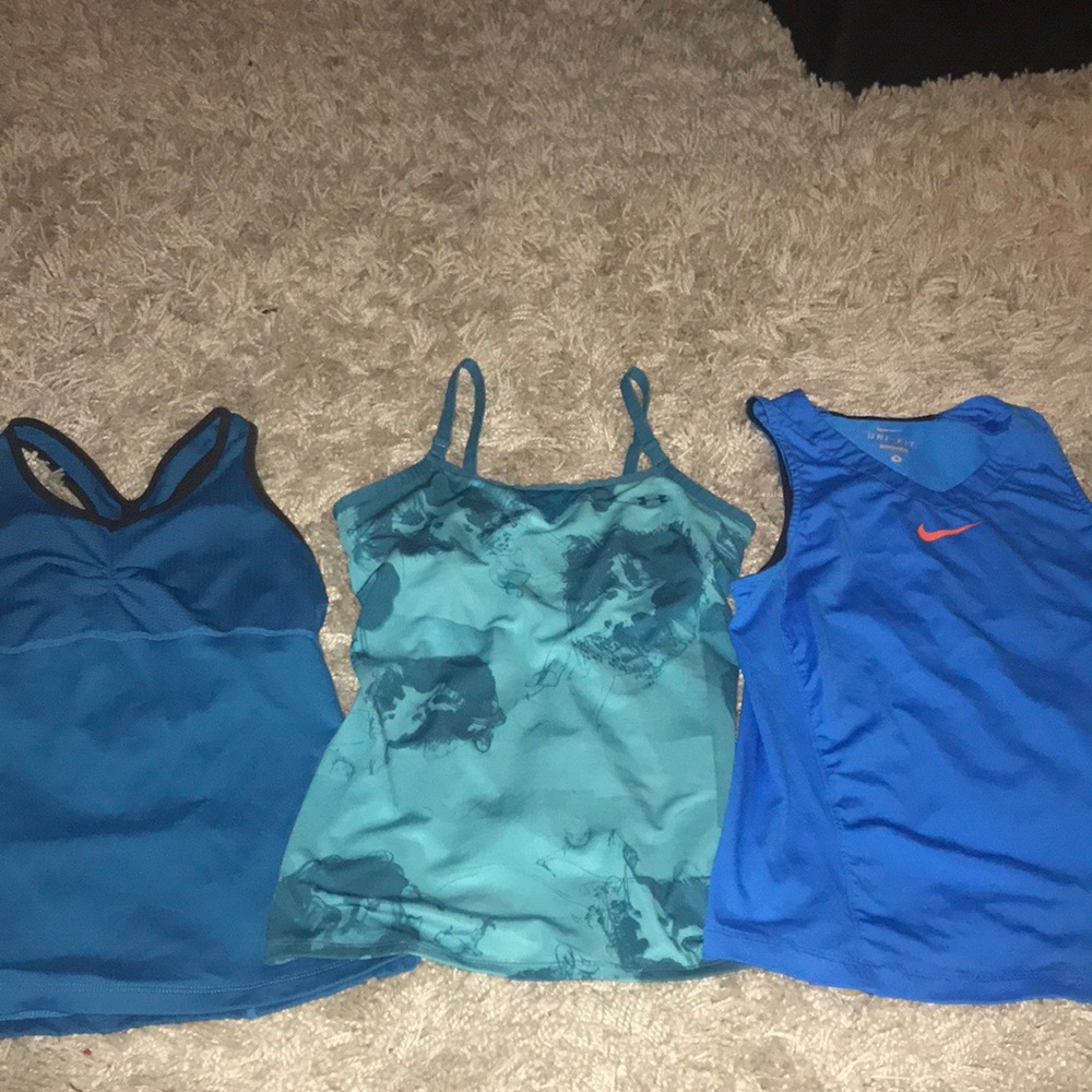 BLUE WORKOUT TANK TOP LOT Women’s Small